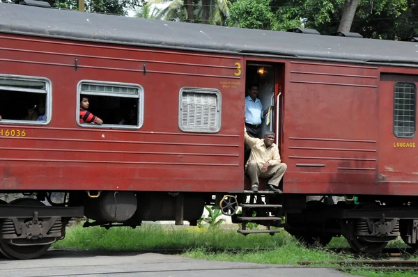 旅客列車スリランカの島に. — ストック写真