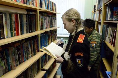  Polis cadet Kolordu Kütüphanesi'ndeki.