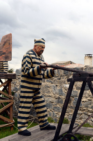  Sculpture of convicts in Ushuaia.