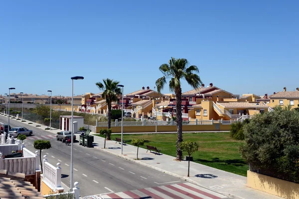 Torrevieja es una ciudad mediterránea, con una ubicación privilegiada y las condiciones climáticas únicas . —  Fotos de Stock