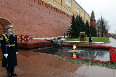 Onurunu koru meçhul asker Alexander bahçedeki Türbesi. Mesaj sayısı 1.