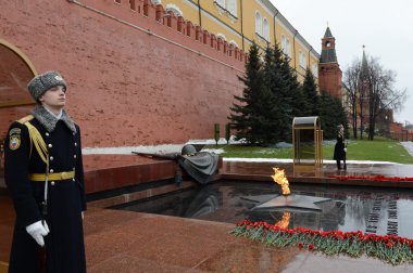 Onurunu koru meçhul asker Alexander bahçedeki Türbesi. Mesaj sayısı 1.