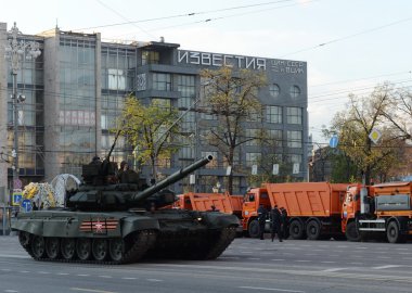  Üçüncü nesil Rus ana muharebe tankı T-90 olduğunu.