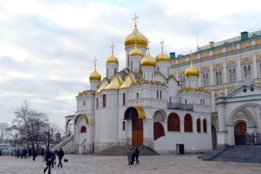 Moskova kremlin katedralde duyuru.