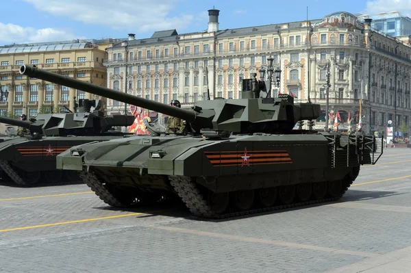 T-14 Armata je že ruský pokročilé příští generace hlavní bojový tank založený na platformě Armata Universal Combat — Stock fotografie