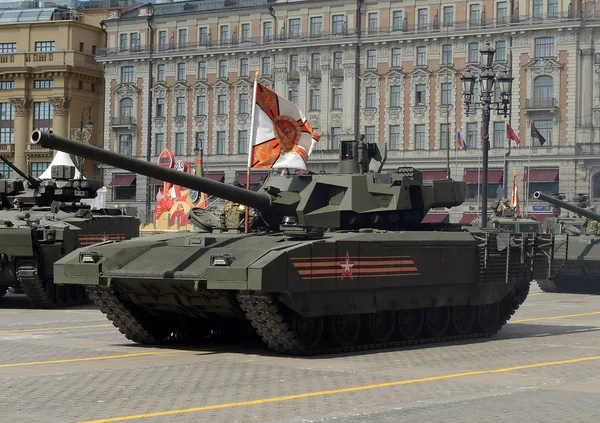 T-14 Armata je že ruský pokročilé příští generace hlavní bojový tank založený na platformě Armata Universal Combat — Stock fotografie