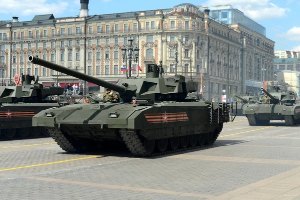 The T-14 Armata is a Russian advanced next generation main battle tank based on the Armata Universal Combat Platform — Stock Photo, Image