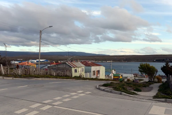 Porvenir är en by i Chile på ön Tierra del Fuego. — Stockfoto