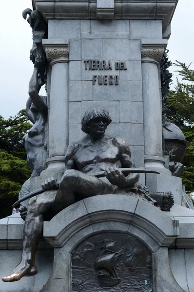 A monument to Fernando Magellan in Punta arenas. — Stock Photo, Image