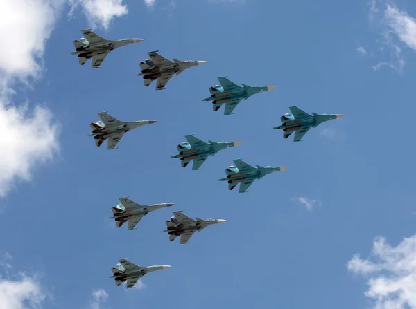 Группа истребителей Су-34, Су-27 и Су-35С — стоковое фото