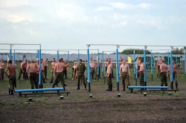 Jurga Siberia Russland Juni 2011 Soldaten Bei Morgenübungen Der Militäreinheit — Stockfoto