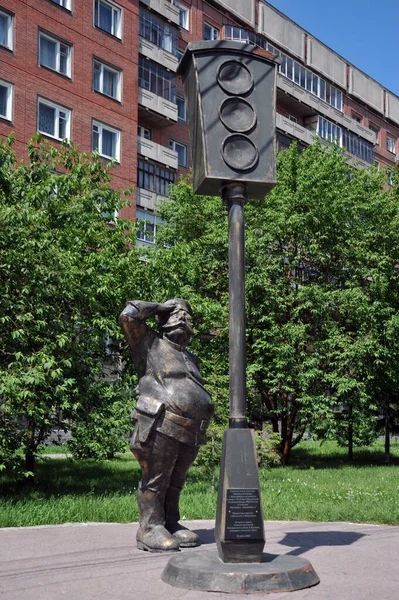 Novosibirsk Russland Juni 2011 Symbolisches Denkmal Für Die Erste Ampel — Stockfoto