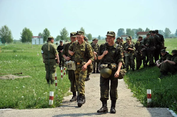 Jurga Siberia Russland Juni 2011 Russische Soldaten Auf Einem Truppenübungsplatz — Stockfoto