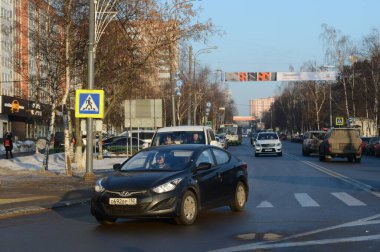 ODINTSOVO, MOSCOW REGION, RUSSIA - 20 Şubat 2016: Odintsovo, Moskova bölgesindeki Mareşal Nedelin Caddesi