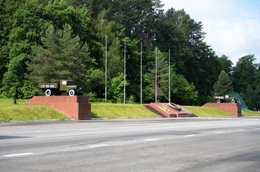  BRYANSK, RUSSA - 14 Mayıs 2015: Bryansk 'taki askeri sürücüler için anıt kompleksi