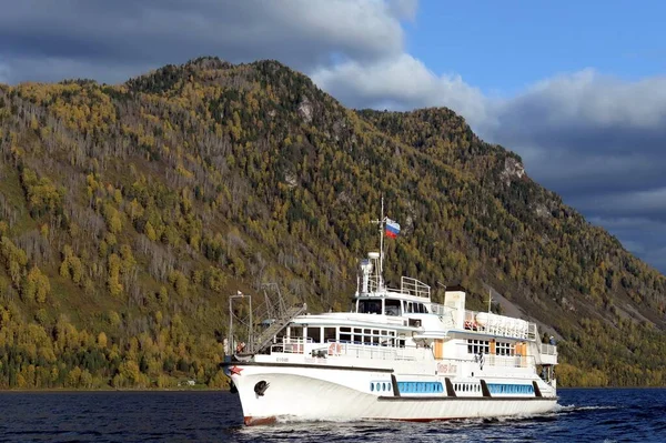 Altai Republic Russia September 2020 Passenger Ship Pioneer Altai Water — Stock Photo, Image