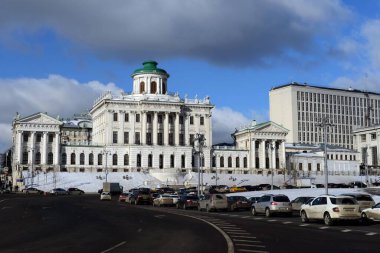 MOSKOW, Rusya - 15 Şubat 2017: Paşkov Evi. Moskova 'nın merkezindeki Rus Devlet Kütüphanesi