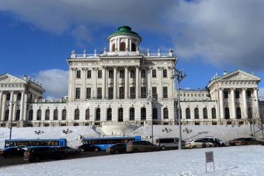 MOSKOW, Rusya - 15 Şubat 2017: Paşkov Evi. Moskova 'nın merkezindeki Rus Devlet Kütüphanesi
