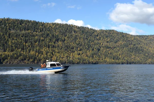 República Altai Rússia Setembro 2020 Barco Cabine Northsilver Pro 745 — Fotografia de Stock