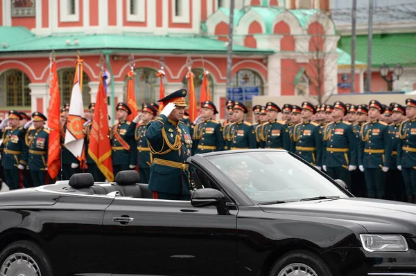 モスクワ ロシア 2021年5月9日 ロシアのセルゲイ ショイグ国防相は モスクワの赤の広場での勝利の日のパレードに参加します — ストック写真