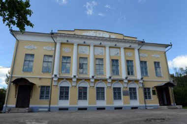  KALUGA, RUSSIA - 17 Haziran 2012: Kaluga Güzel Sanatlar Müzesi. Bilibins 'in eski mülkü..