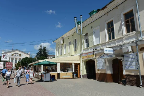 Kaluga Rusia Junio 2012 Día Verano Calle Teatralnaya Kaluga — Foto de Stock