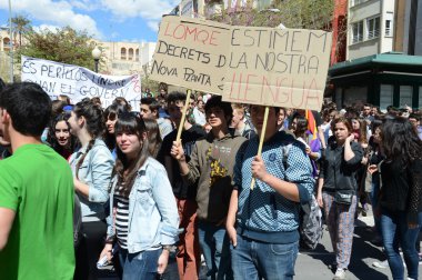 Üniversite öğrencileri ve Alicante üniversite öğrencileri protesto gösterisi