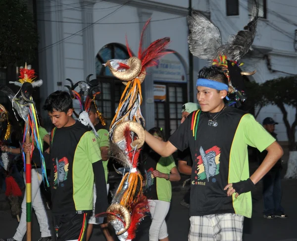 Les habitants de la ville pendant le carnaval en l'honneur de la vierge de Guadalupe . — Photo