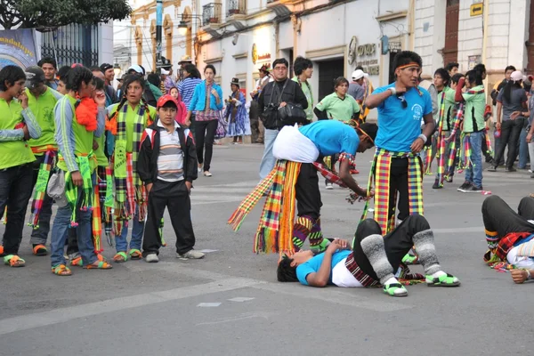 Os habitantes da cidade durante o carnaval em honra da virgem de Guadalupe . — Fotografia de Stock