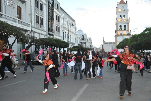 The inhabitants of the city during the carnival in honor of the virgin of Guadalupe. — Stock Photo, Image