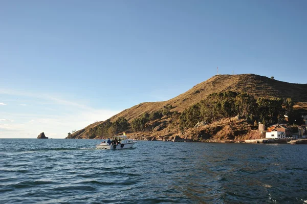 Lago de montaña Titicaca . — Foto de Stock