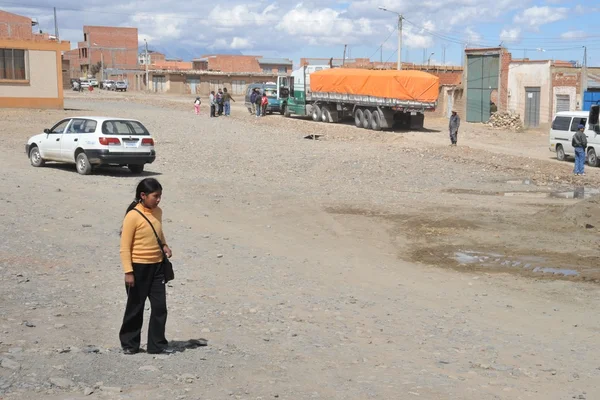 La gente en las calles de la ciudad de La Paz — Foto de Stock