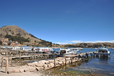 dağ Titikaka Gölü.