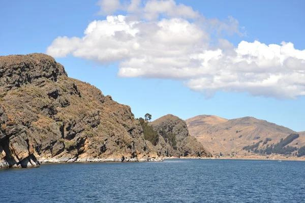 Mountain lake Titicaca. — Stockfoto