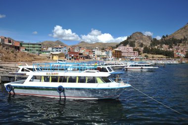 dağ Titikaka Gölü.