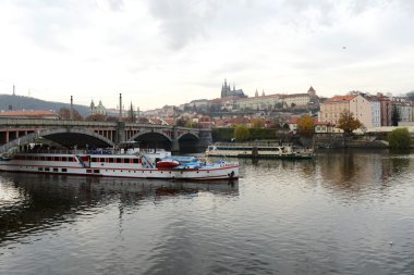 Prag. Vltava Nehri