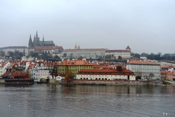 Prag. utsikt över staden — Stockfoto
