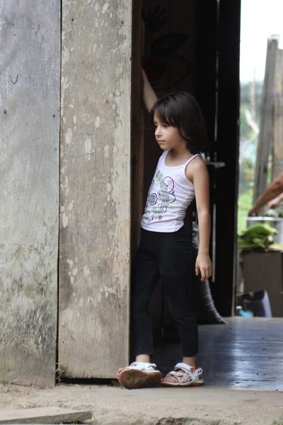 Unidentified girl on street. — Stock Photo, Image