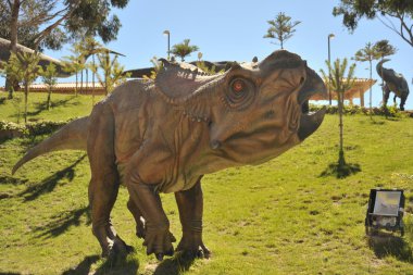 Büyük dinozor Parkı, nerede bu antik sürüngenler izleri
