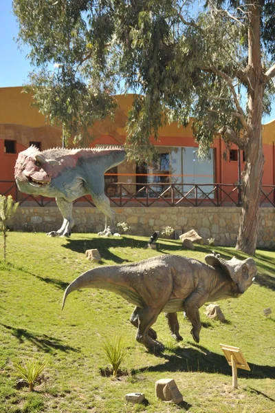 Büyük dinozor Parkı, nerede bu antik sürüngenler izleri