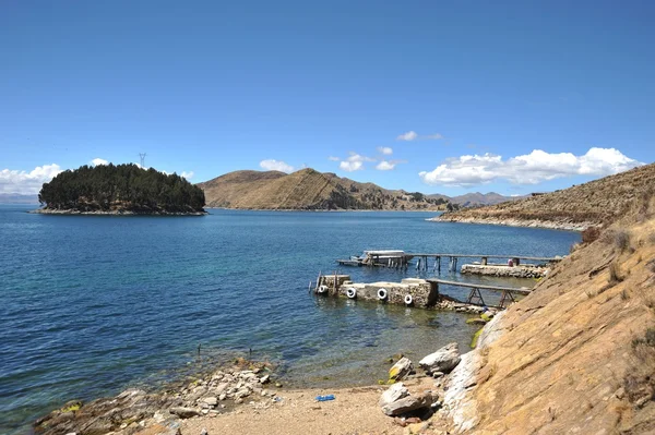 Sun island is located on lake Titicaca — Stock Photo, Image