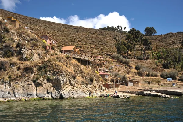 Sun island se nachází na jezeře Titicaca — Stock fotografie