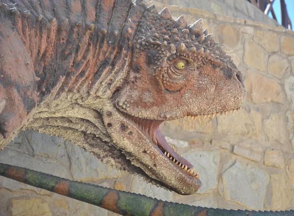 Great dinosaur Park, where traces of these ancient reptiles — Stock Photo, Image