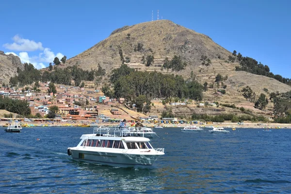 Mountain lake Titicaca. — Stockfoto