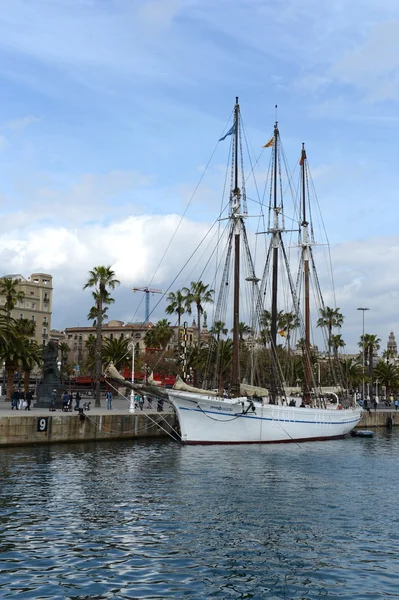 Ce port l'un des trois ports de Barcelone — Photo