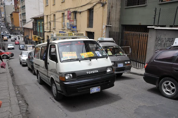 The car on the city street. — Stock Photo, Image