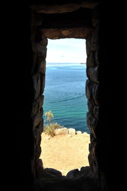 Sun Island lake Titicaca üzerinde yer alır