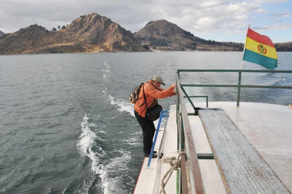 Lago de montaña Titicaca —  Fotos de Stock