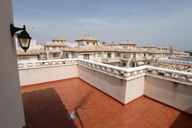 orihuela costa içinde konut kompleksi