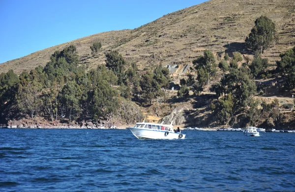 Lago de montaña Titicaca — Foto de Stock